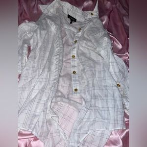 Perfect Blouse for any formal event or everyday outfit!